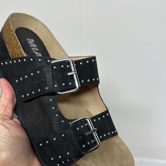 MIA  Brookie Black Studded Platform Sandals - Picture 4 of 13